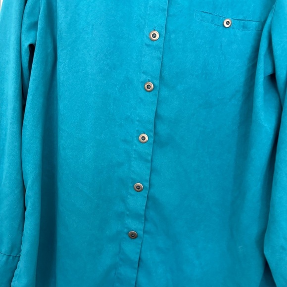 Vintage Chico’s Women’s Turquoise Button- Down Shirt - Picture 3 of 9